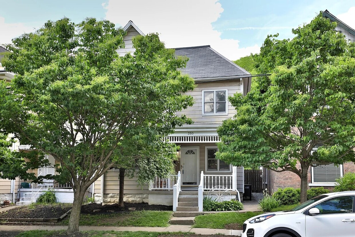 Front Of House - 350 W 1st Ave