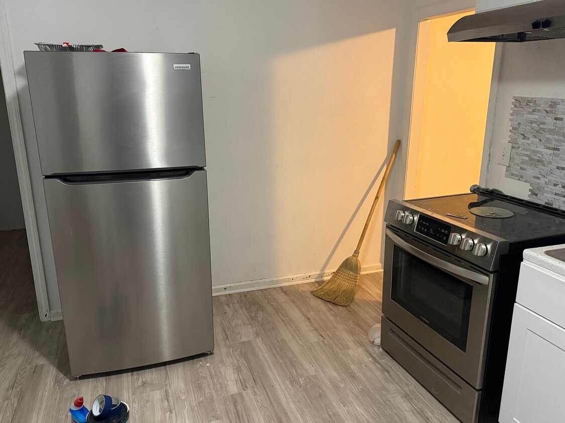 Kitchen - 13 S 1st St