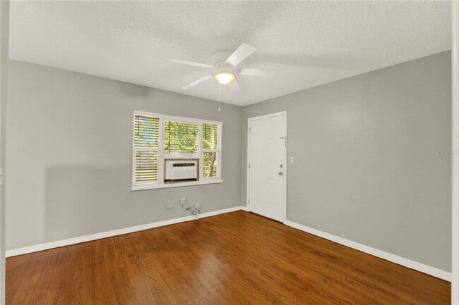 Photo - 1020 Alba Dr House