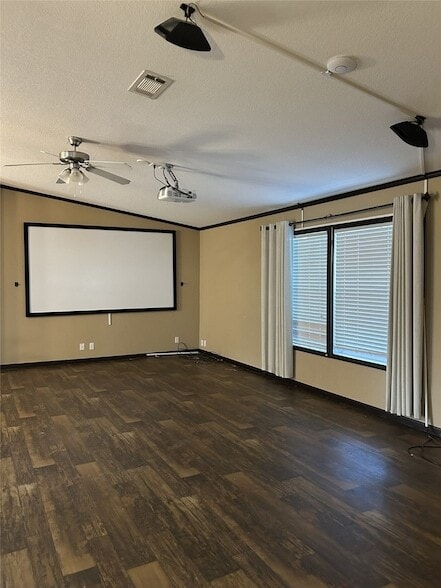 Foto del edificio - 317 Co Rd 4790