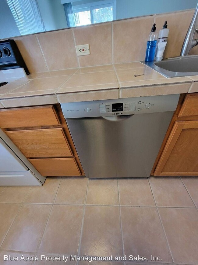 Building Photo - 1 br, 1 bath House - 12534 E. Cornell Ave ...