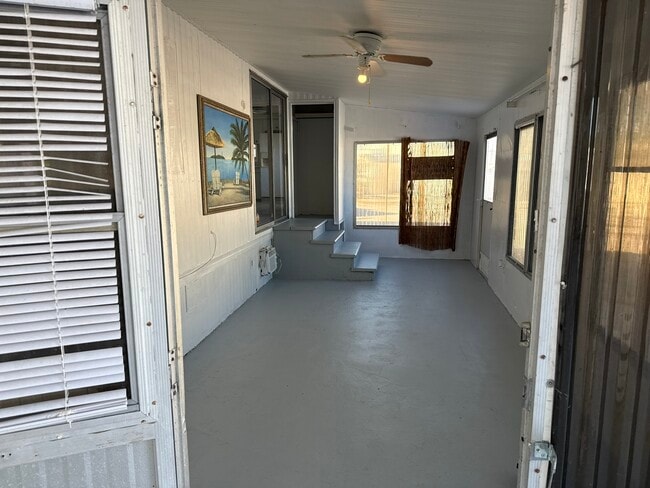 Building Photo - 27 Pine Ridge Dr