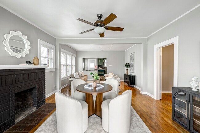 Foto del edificio - 721 E 16th St