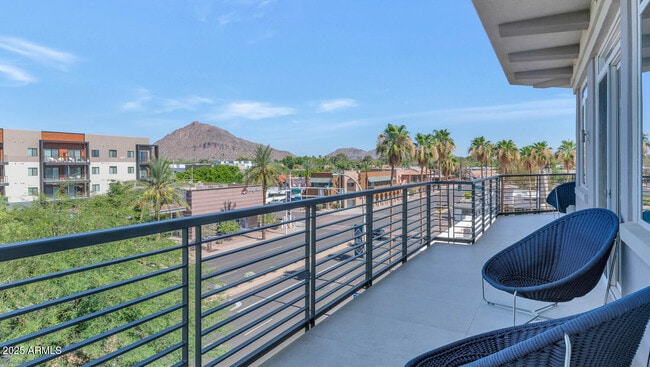 Building Photo - 3801 N Goldwater Blvd