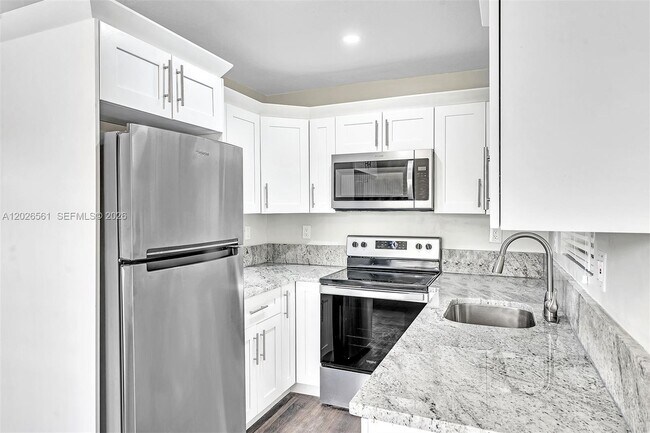 Foto del edificio - 20622 NW 23rd Ct