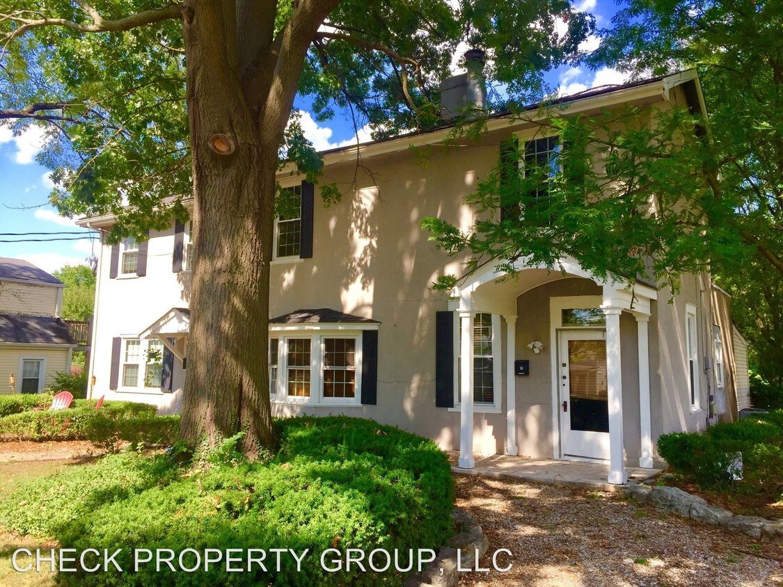 Foto principal - 1247 Schiller Ave