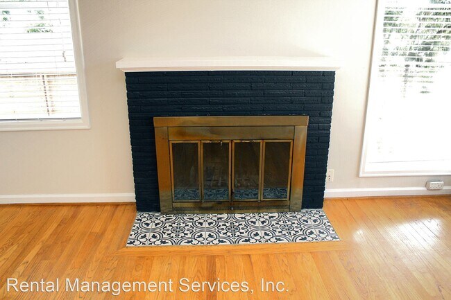 Foto del edificio - 3 br, 1 bath House - 3329 NE Webster St