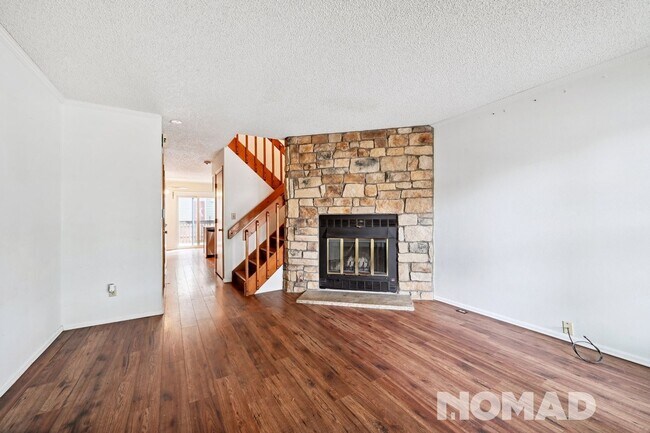 Foto del edificio - 2 Bedroom Townhome in Denver