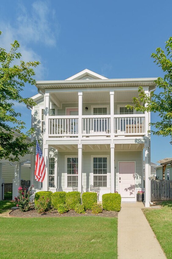 Foto principal - Beautiful 4 bedroom, 3.5 bathroom home in ...