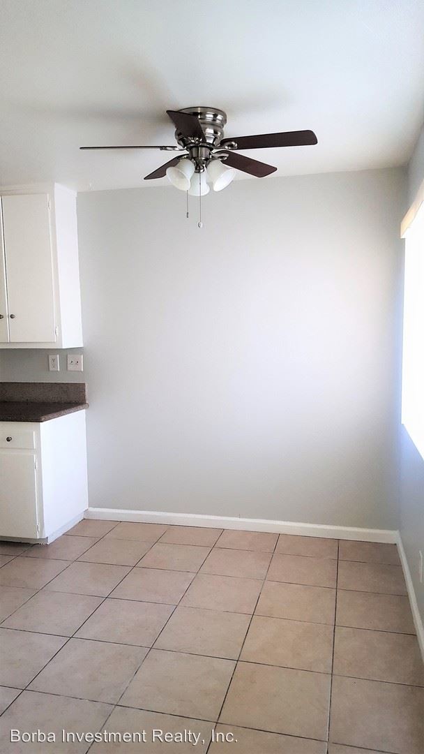 Foto del edificio - 16206 Eucalyptus Ave