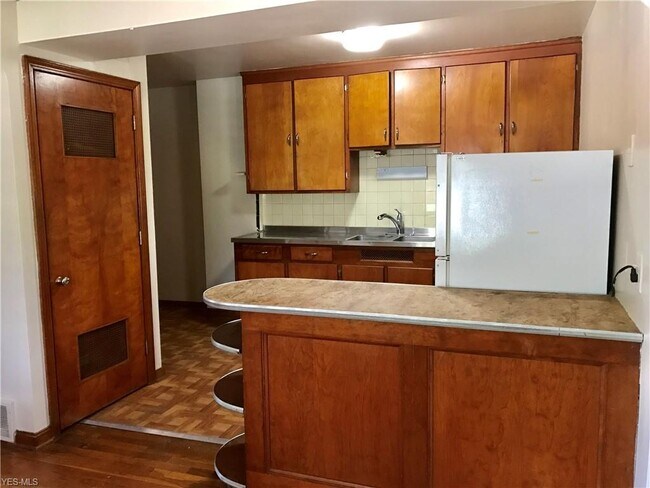 Foto del edificio - 15290 Triskett Rd
