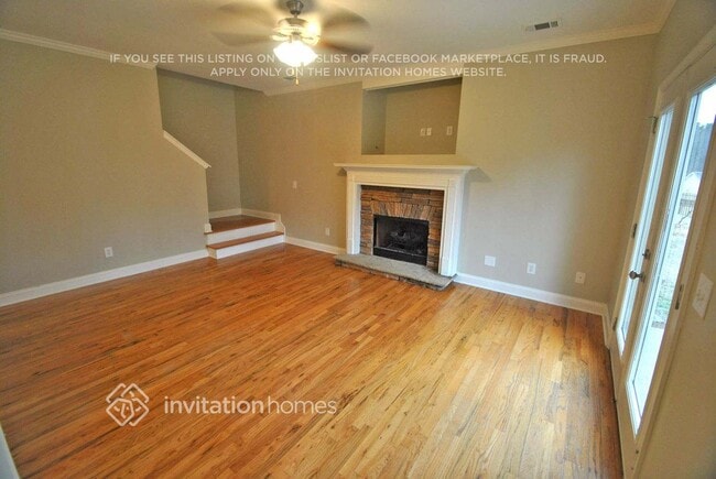 Building Photo - 649 Royal Crest Ct