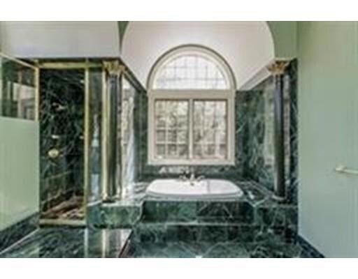 Foto del edificio - 4 Old Wenham Way