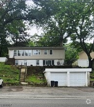 Building Photo - 142 Mt Arlington Blvd