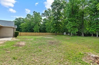 Foto del edificio - 132 Forest Bluff Dr