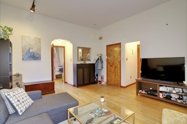 Foto del edificio - 816 Bloomfield St