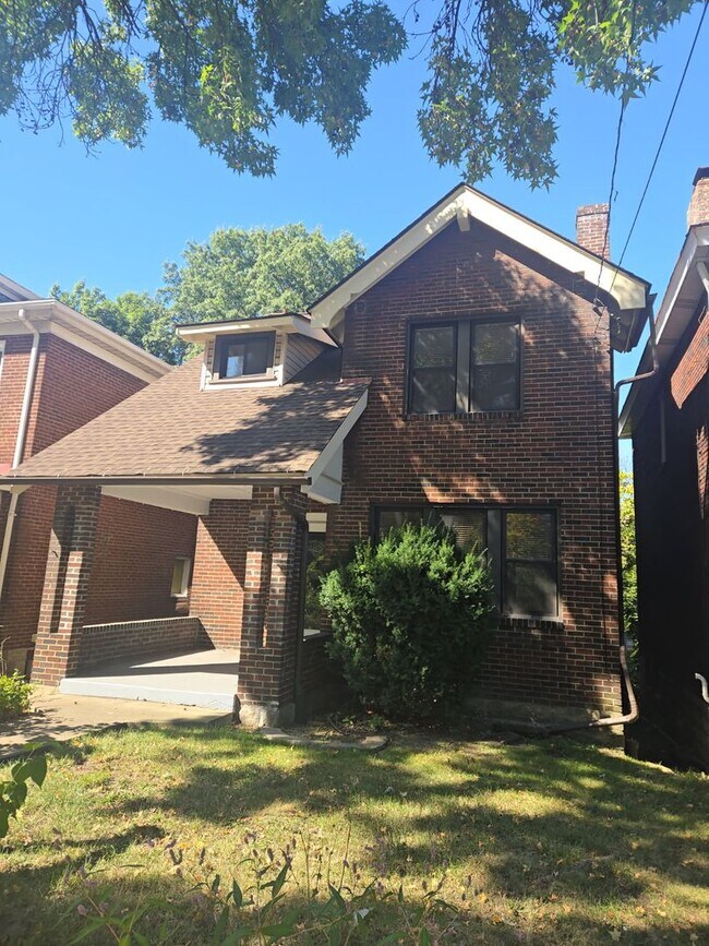 Building Photo - 3485 Beechwood Blvd