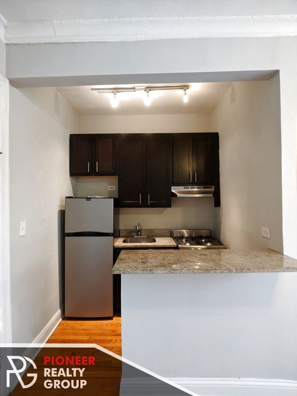 Foto del edificio - 4614 N Paulina St