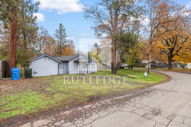 Building Photo - 176 Mallory Ln