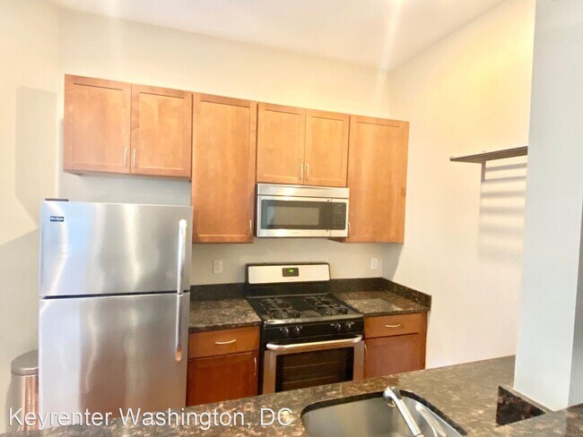 Foto del edificio - 1352 Longfellow St NW