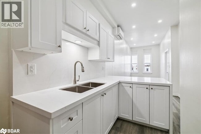 Photo du bâtiment - 68 Peel St