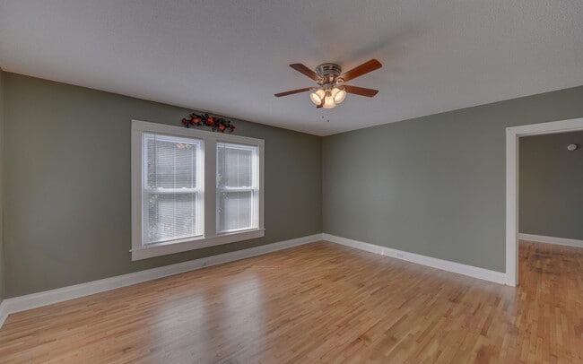 Building Photo - 113 Prospect St