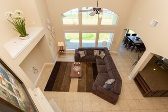 Building Photo - 162 W Hullwood Ct