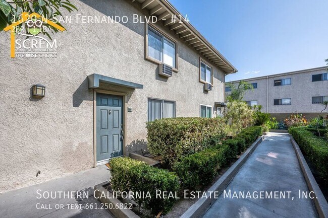 Building Photo - Nicely Upgraded Two Bedroom Townhome in Bu...