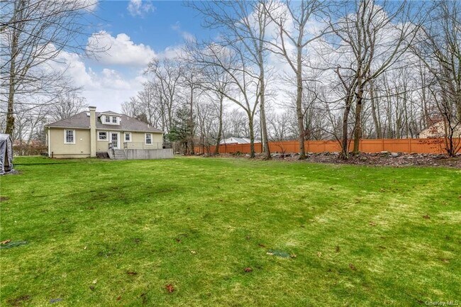 Building Photo - 147 Camp Hill Rd