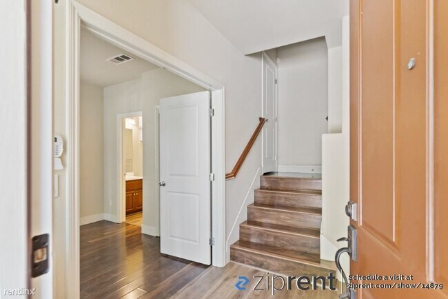 Foto del edificio - 3 br, 3.5 bath Townhome - 86 Muller Place,...
