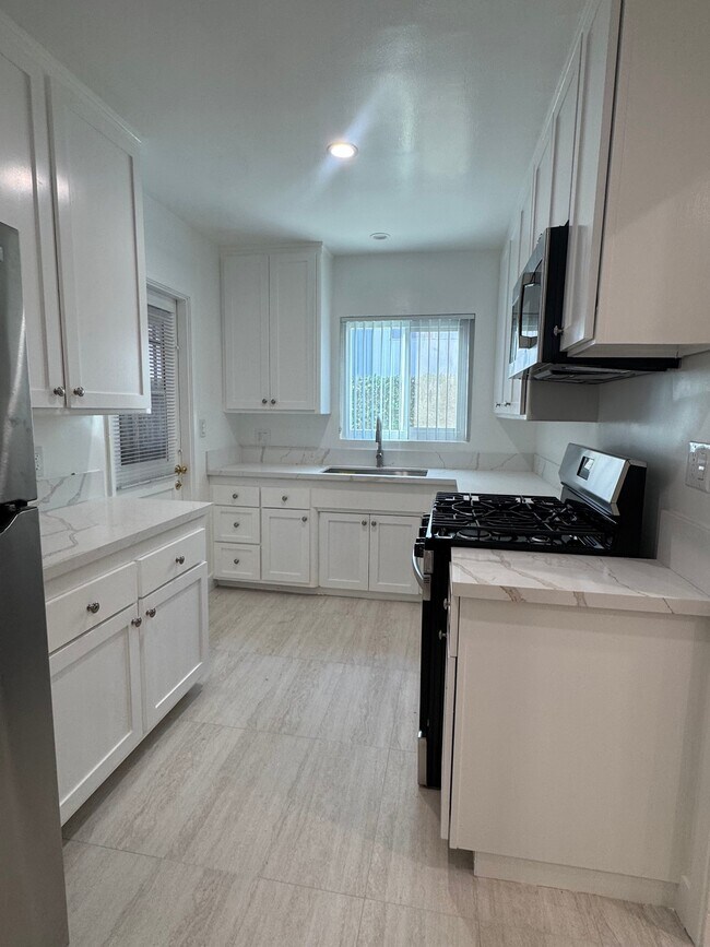 Foto del edificio - 283 S El Molino Ave