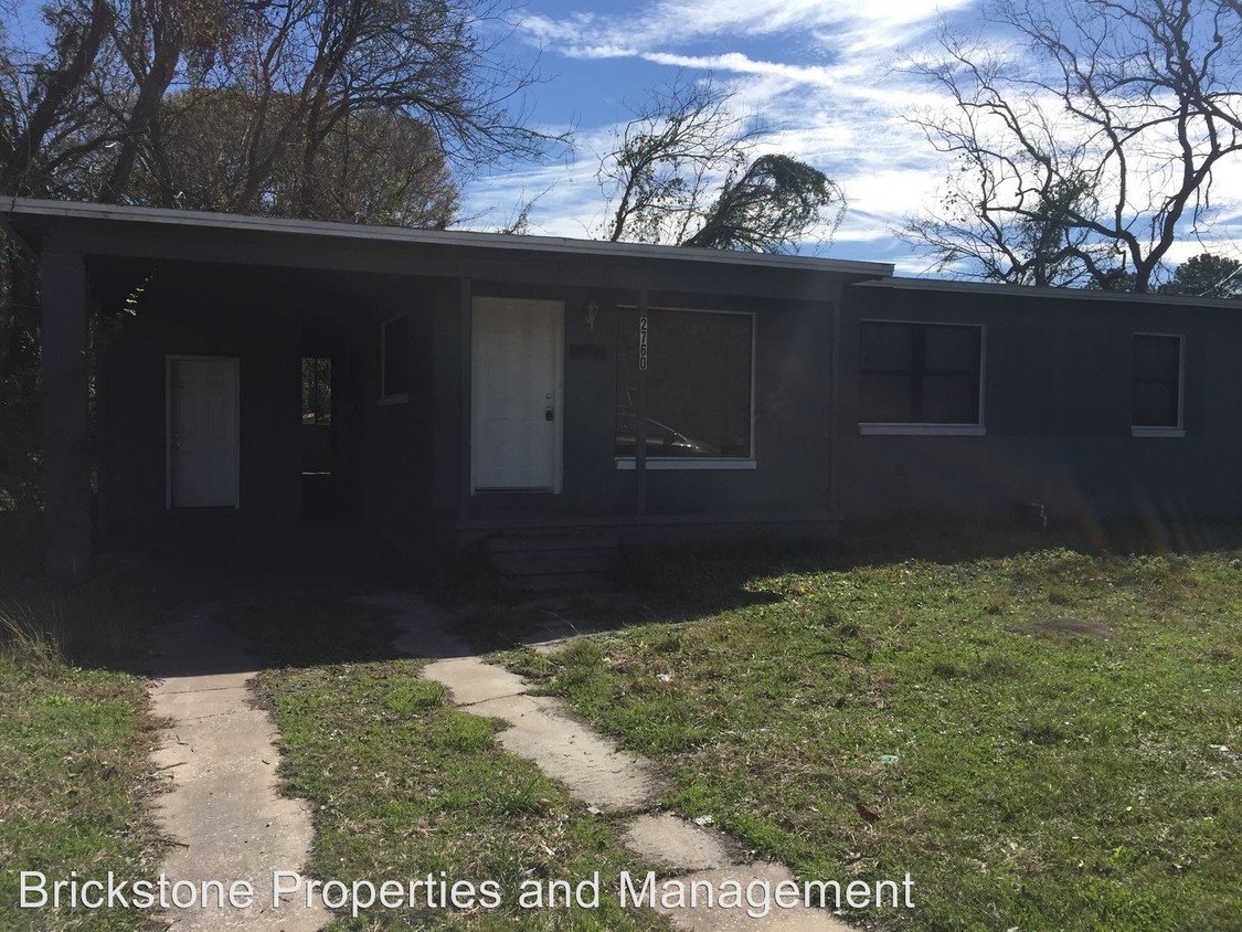Primary Photo - 2760 W 45th St