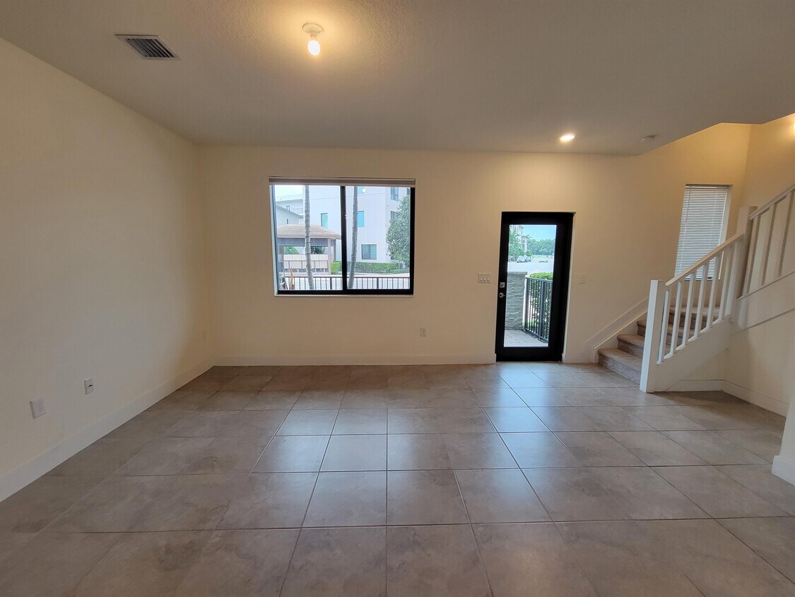 4931 NW 84th Ave, Doral, FL 33166 Townhome Rentals in Doral FL