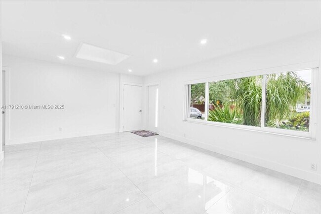 Foto del edificio - 5804 SW 116th Ave