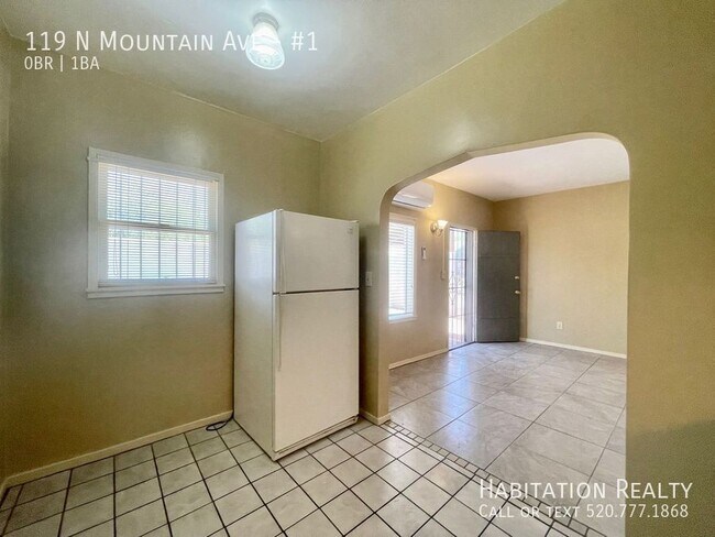 Foto del edificio - 119 N Mountain Ave