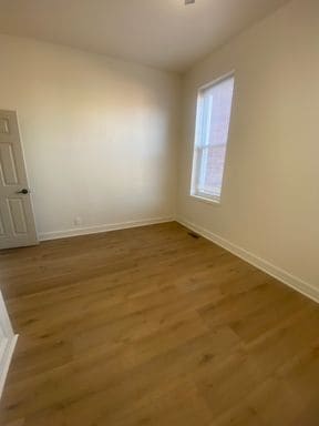 Building Photo - 3030 Chippewa St