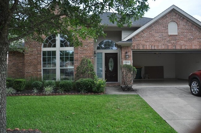 Building Photo - 12814 Quail Creek Dr