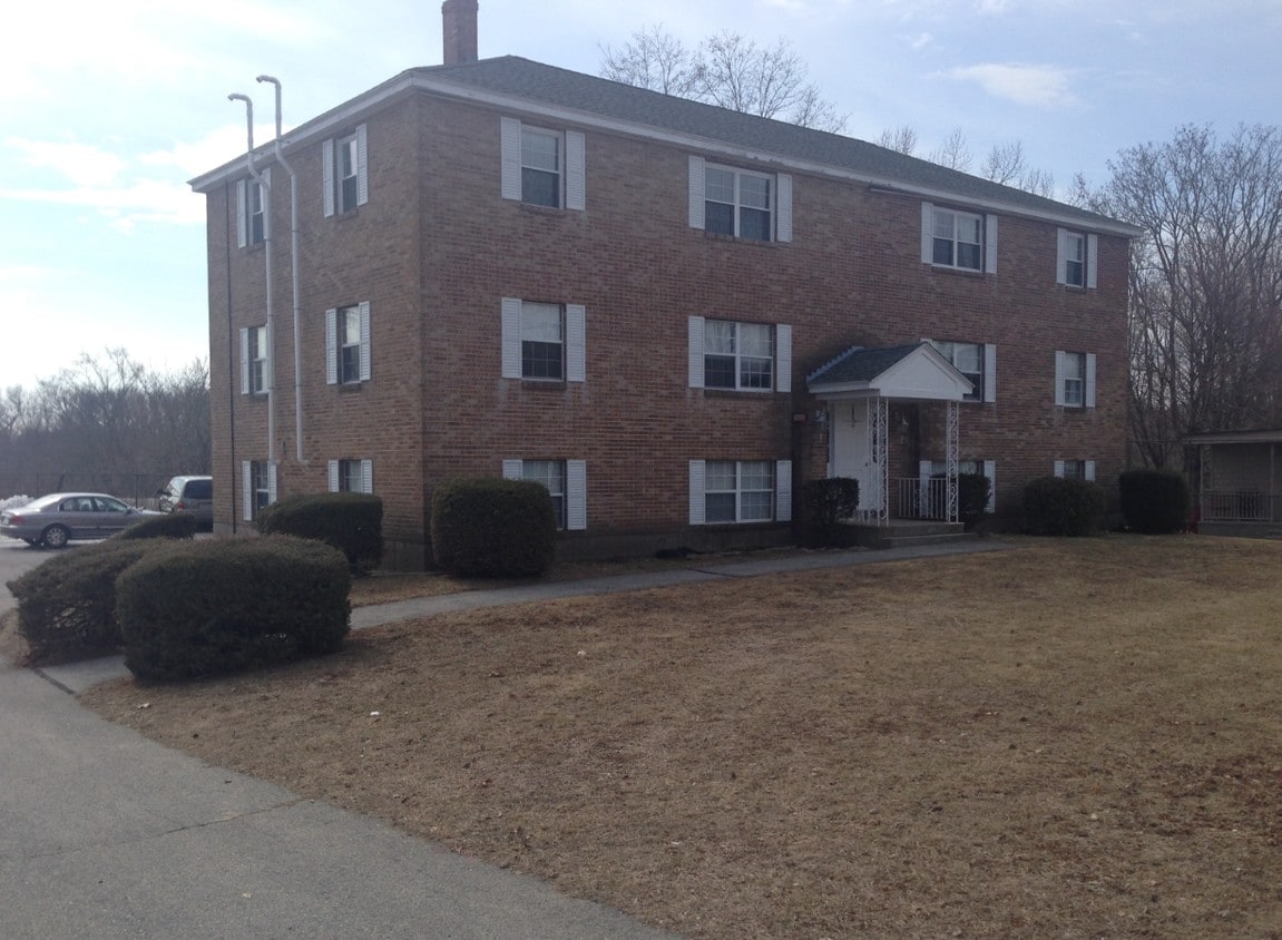 Primary Photo - 40 Goodhue Ave