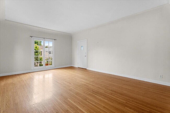Foto del edificio - 429 N Gardner St