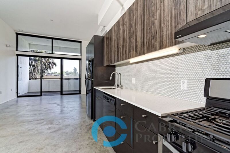 Foto principal - 2870 Fourth Ave