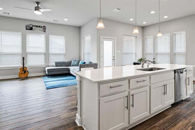 Building Photo - 956 Centerra Hills Cir