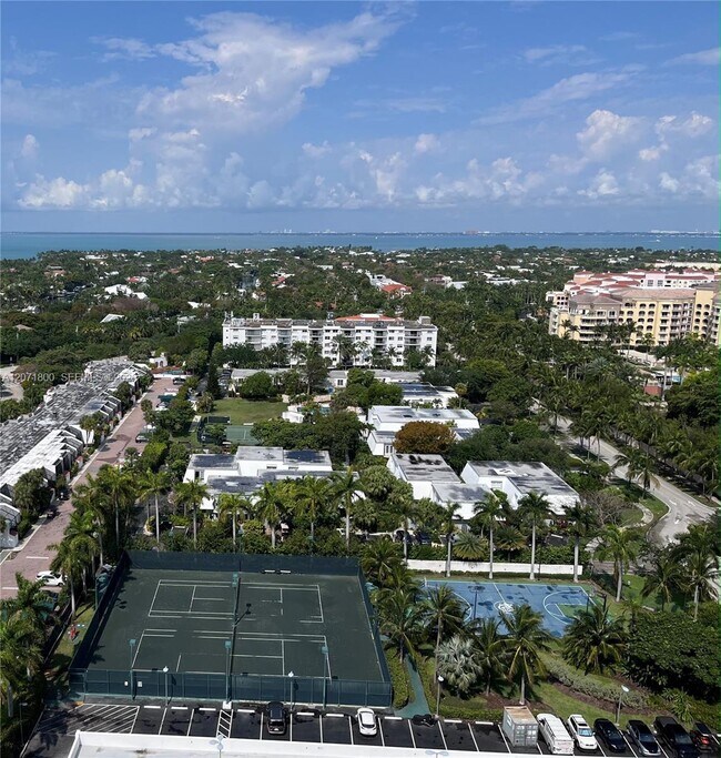 Foto del edificio - 881 Ocean Dr