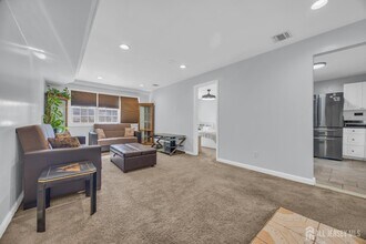 Building Photo - 393 College Dr