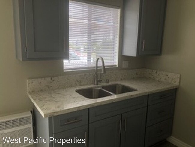 Building Photo - 1 br, 1 bath Apartment - 1400 Gramercy Place