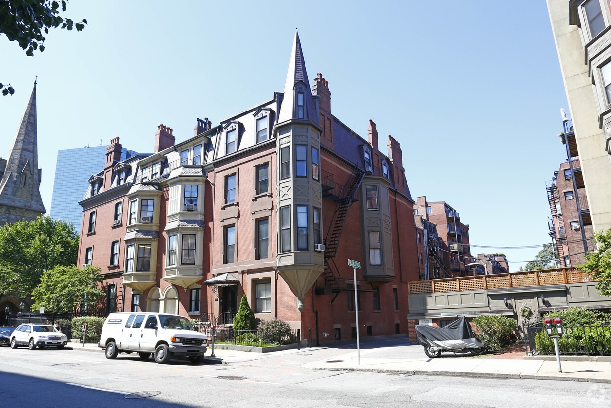 Foto del edificio - 304 Berkeley St