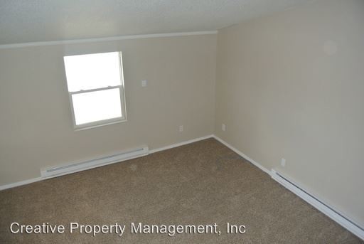 Building Photo - 1700 E Burdick Expy
