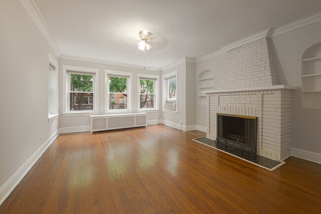 Building Photo - 6441 N Magnolia Ave