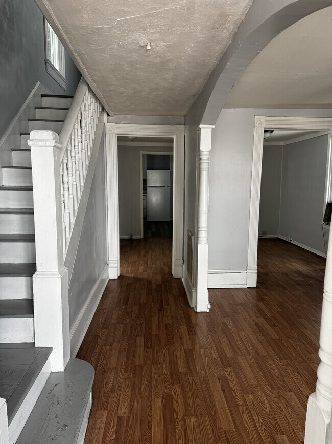 Foto del edificio - 317 N Maple Ave