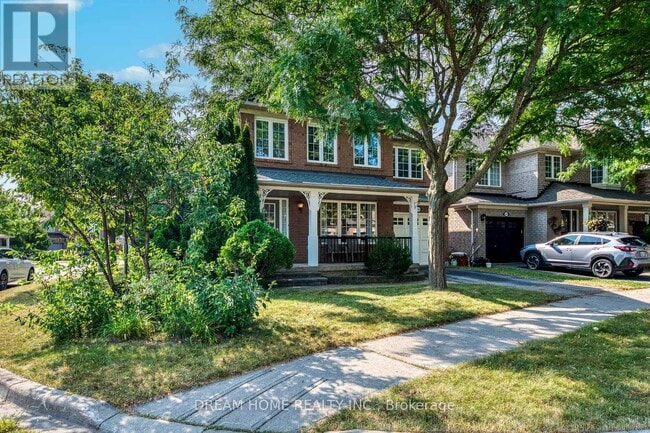 Photo du bâtiment - 1281 Glenrose Crescent