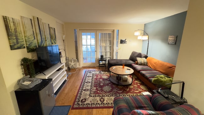 Photo - 2815 Lee Oaks Ct Apartment